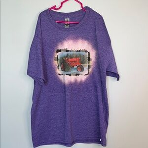 NWT Gildan Purple Short Sleeve Tee with Graphic Design